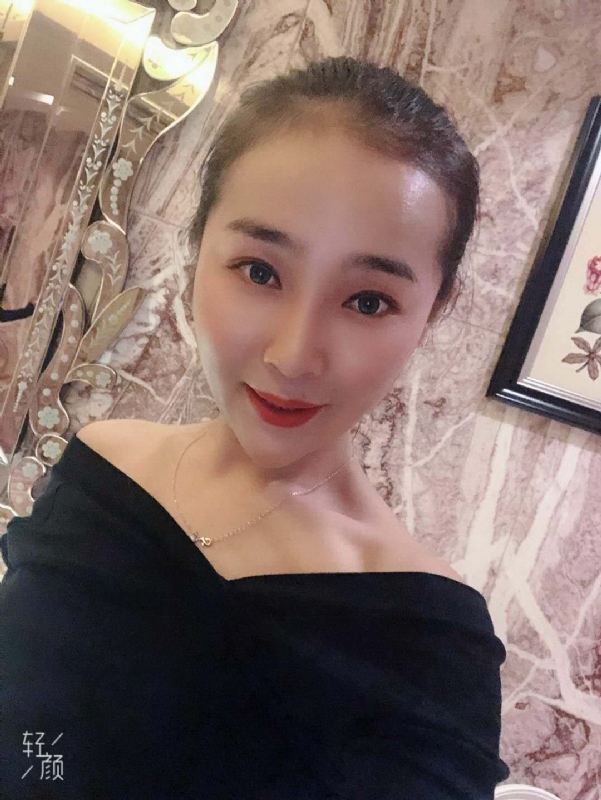 调皮的小猫的第一张照片--珠海相亲服务中心