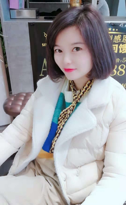 认真的雪的第一张照片--珠海相亲服务中心