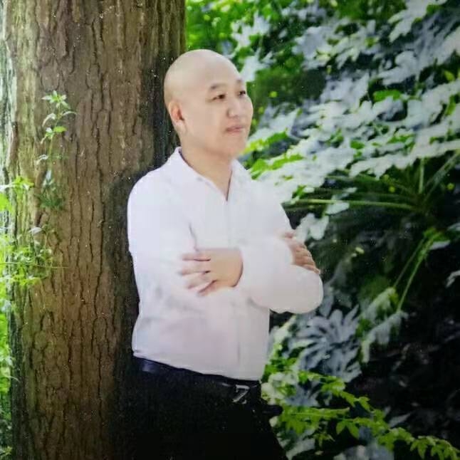 郑鑫牵手的第一张照片--珠海相亲服务中心