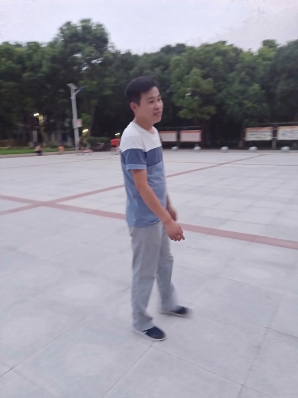 一笑的第一张照片--珠海相亲服务中心