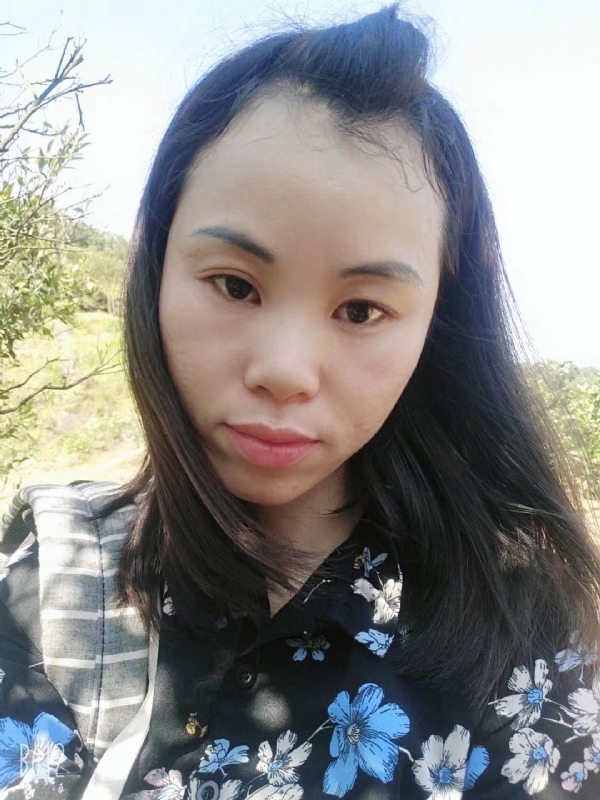 英英的第一张照片--珠海相亲服务中心