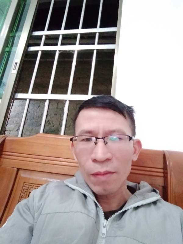 奋斗的第一张照片--珠海相亲服务中心