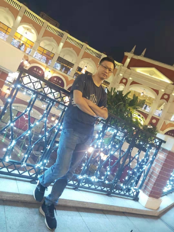 落单恋人的第一张照片--珠海相亲服务中心