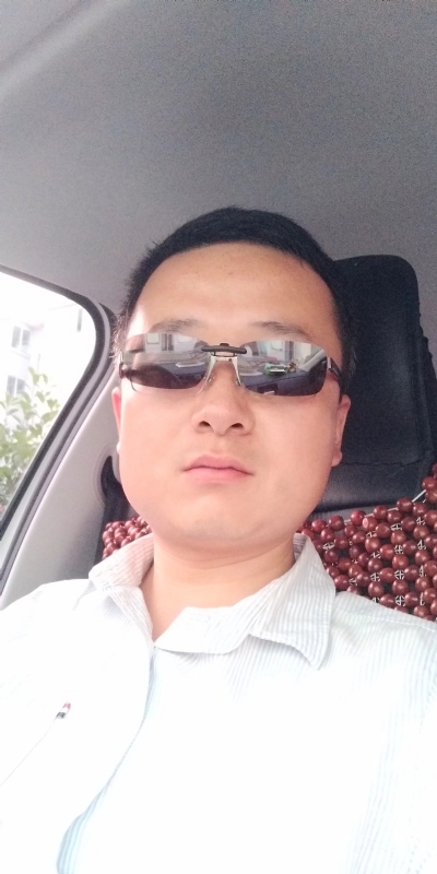 痛苦的单身狗的第一张照片--珠海相亲服务中心