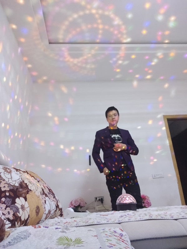 慕凡的第一张照片--珠海相亲服务中心