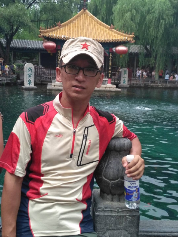 晓峰的第二张照片--珠海相亲服务中心