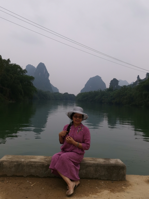 银子姐姐的第一张照片--珠海相亲服务中心