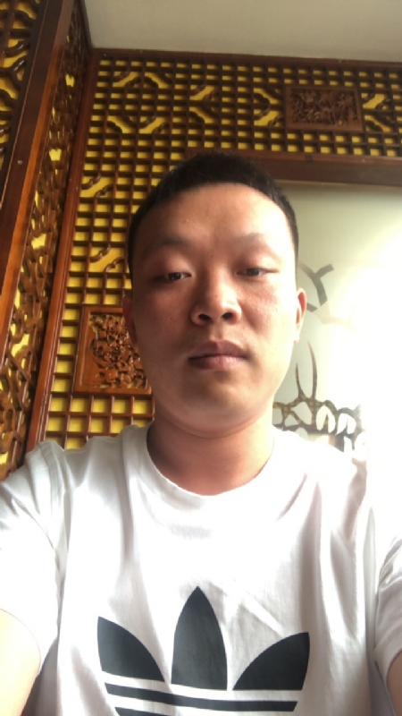 唐子龙的第二张照片--珠海相亲服务中心