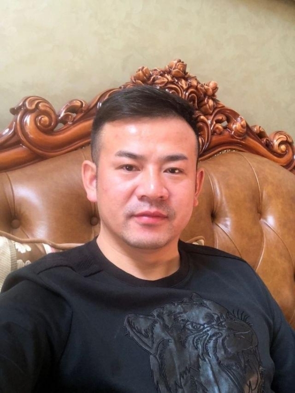 治国的第一张照片--珠海相亲服务中心