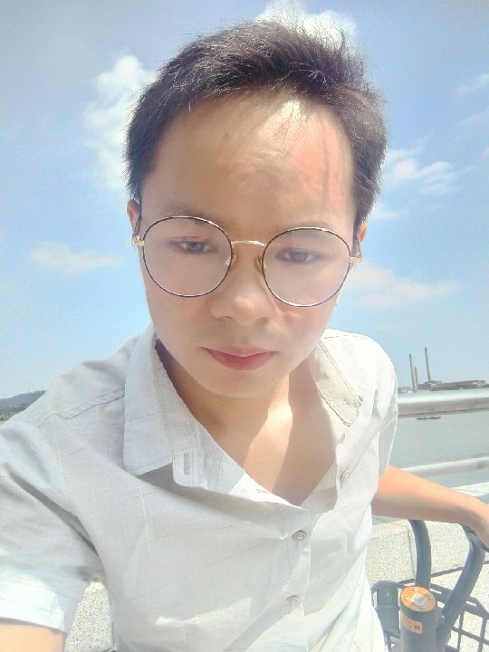 楠呐的第三张照片--珠海相亲服务中心