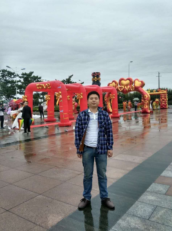 在奋斗的第三张照片--珠海相亲服务中心