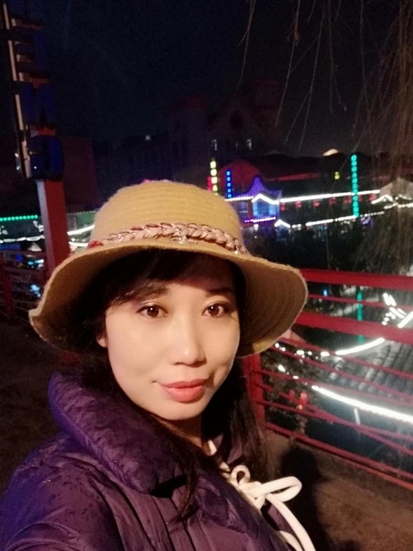 阳光明媚的第一张照片--珠海相亲服务中心