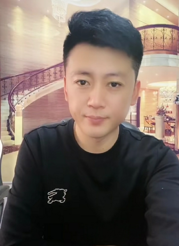 屋顶拾荒人的第三张照片--珠海相亲服务中心