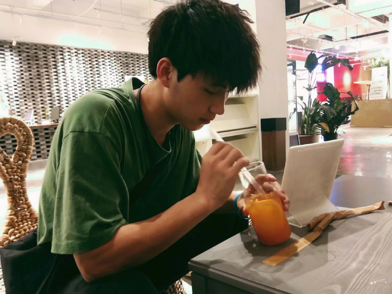 一花一世界的第二张照片--珠海相亲服务中心