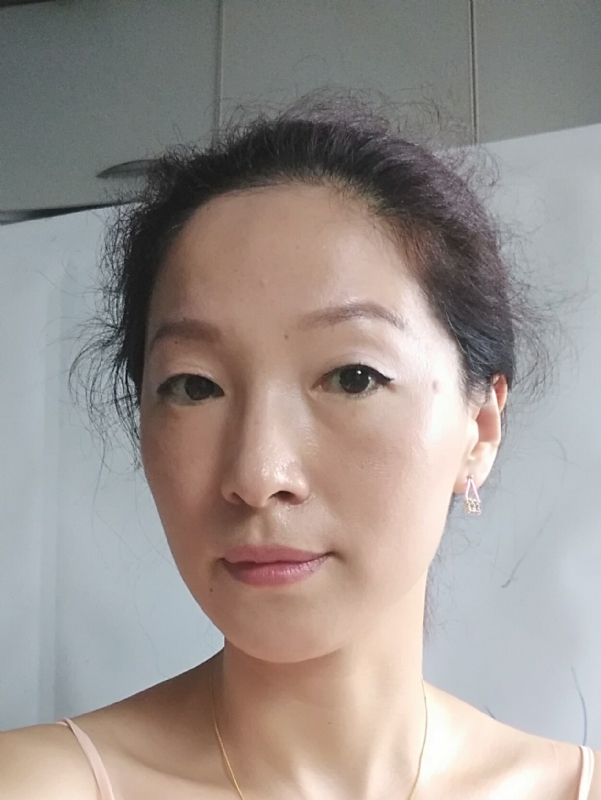 彼岸花的第一张照片--珠海相亲服务中心