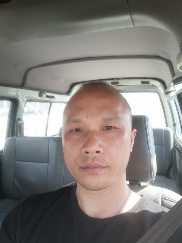 新旺丁的第一张照片--珠海相亲服务中心