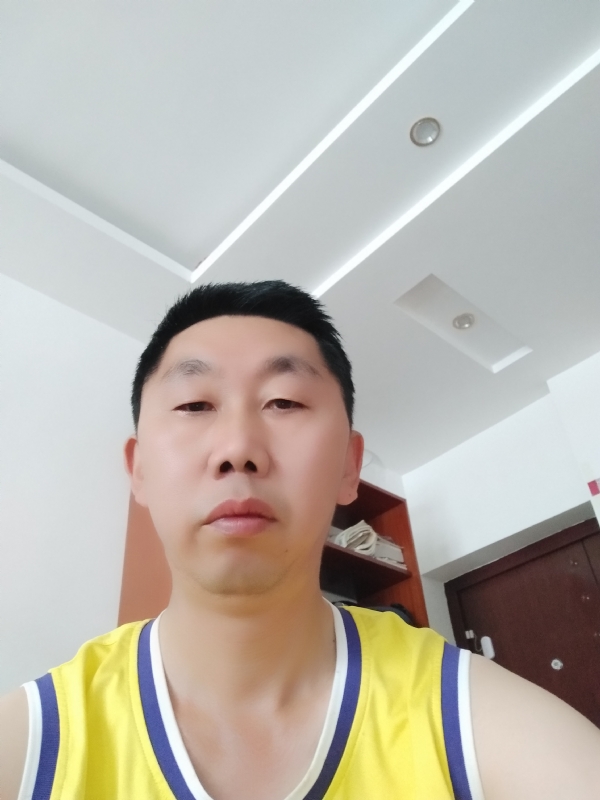 写尽半生纸上酸的第一张照片--珠海相亲服务中心