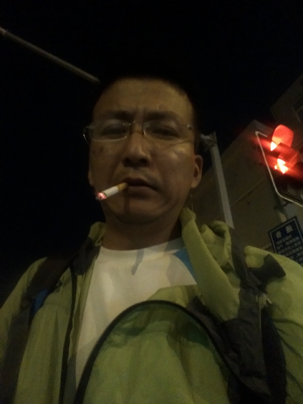 认真的生活的第一张照片--珠海相亲服务中心