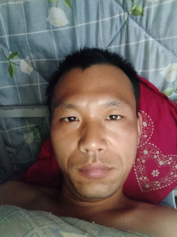 弘扬的第一张照片--珠海相亲服务中心