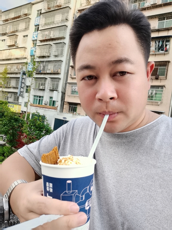 K金o的第一张照片--珠海相亲服务中心
