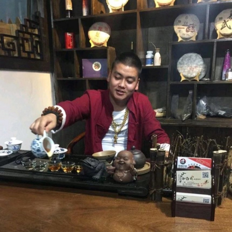 请叫我金爷的第一张照片--珠海相亲服务中心