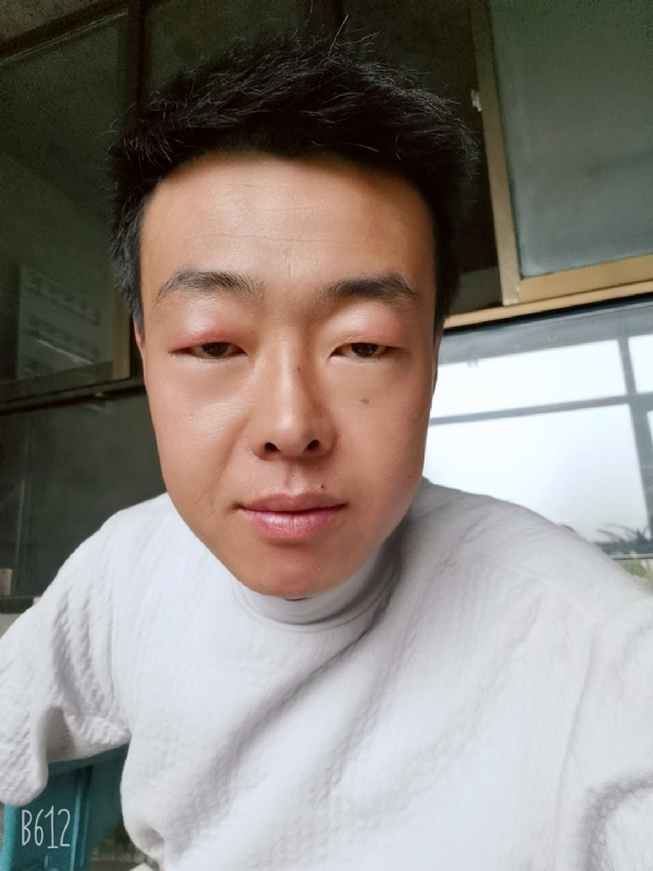 缺爱80后的第一张照片--珠海相亲服务中心