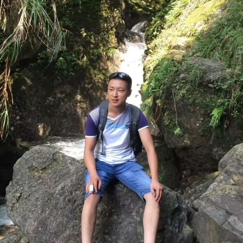 人杰地也灵的第一张照片--珠海相亲服务中心