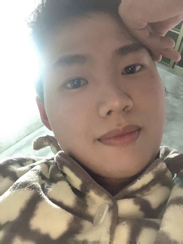 她的第四张照片--珠海相亲服务中心