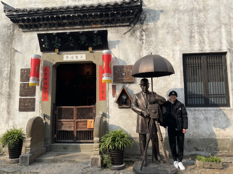 喝可乐的猫的第一张照片--珠海相亲服务中心