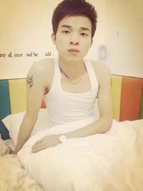 风雨同舟的第一张照片--珠海相亲服务中心