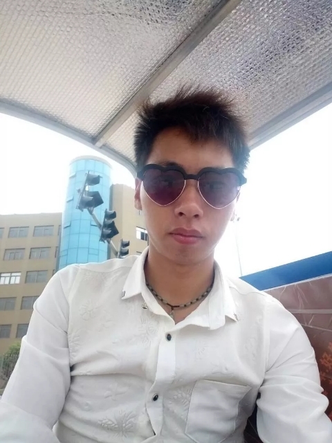 寻缘的第一张照片--珠海相亲服务中心