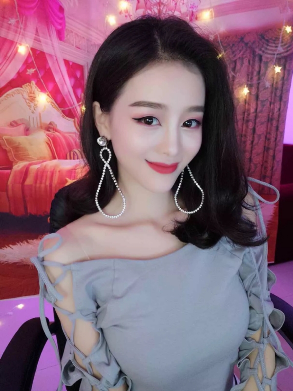 Cici的第三张照片--珠海相亲服务中心