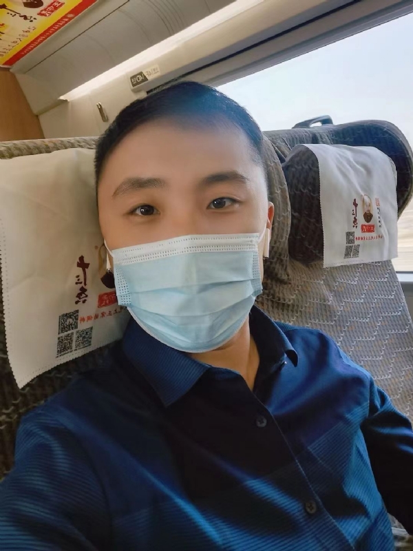 孤独的小屁猪的第二张照片--珠海相亲服务中心