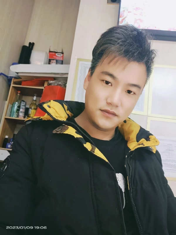 孤酒枕愁眼眠的第一张照片--珠海相亲服务中心
