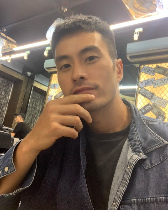 伟业强哥的第一张照片--珠海相亲服务中心