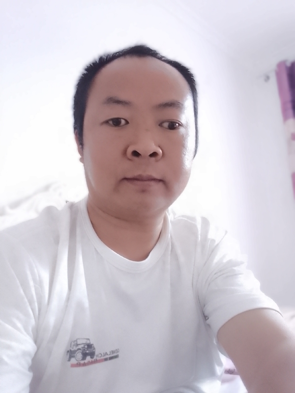 张家小伙子的第三张照片--珠海相亲服务中心