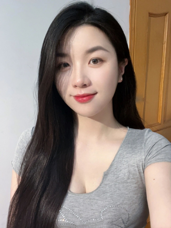 乔乔在寻爱的第二张照片--珠海相亲服务中心