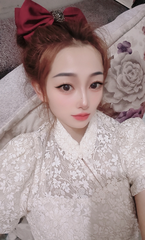 有缘千里来相会的第一张照片--珠海相亲服务中心