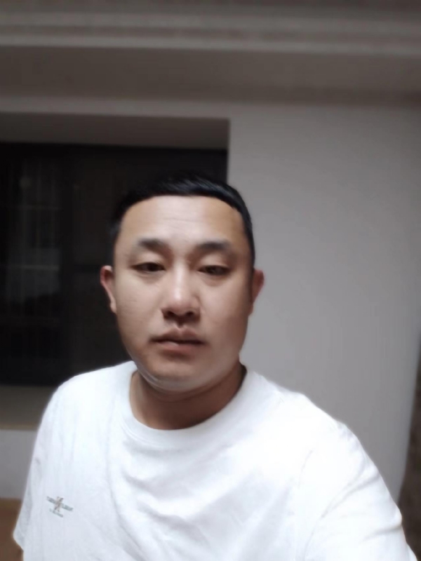 魔尊的第一张照片--珠海相亲服务中心