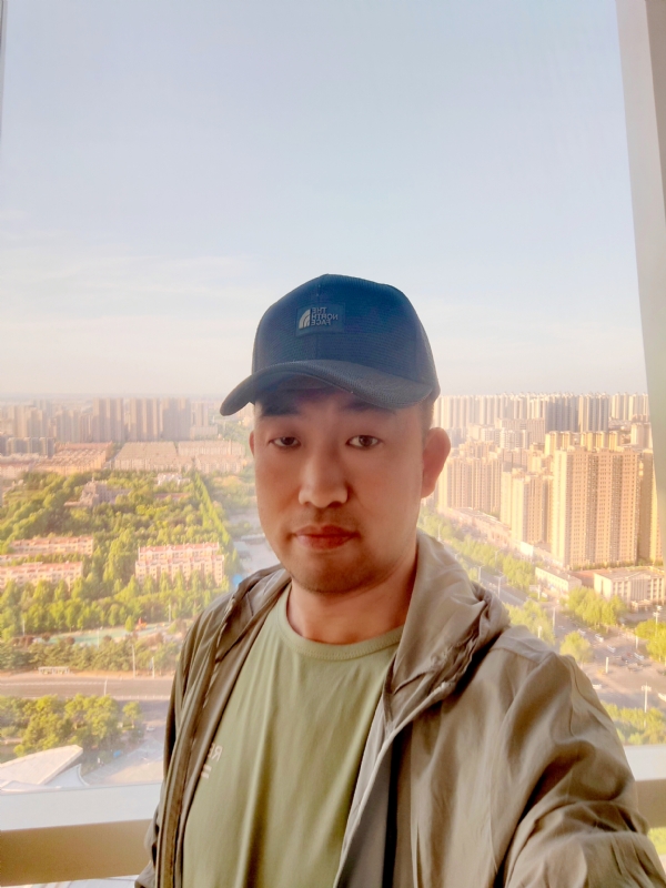 勇攀高峰的第一张照片--珠海相亲服务中心