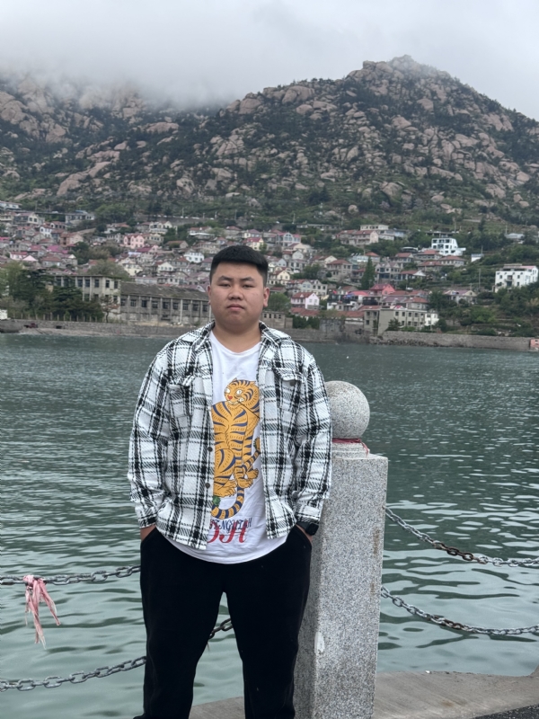 谨慎的第一张照片--珠海相亲服务中心