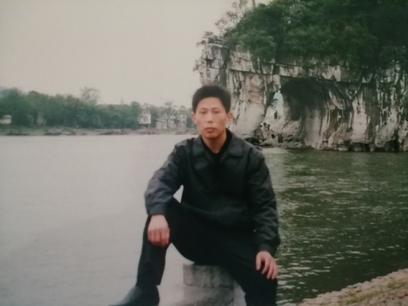 庸人自扰的第一张照片--珠海相亲服务中心
