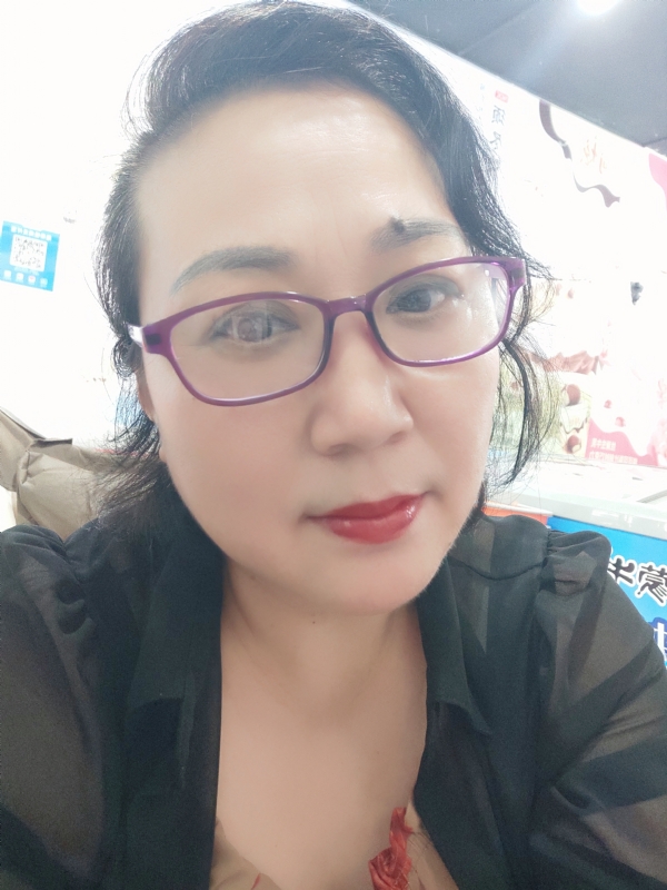 娜财娜福的第一张照片--珠海相亲服务中心