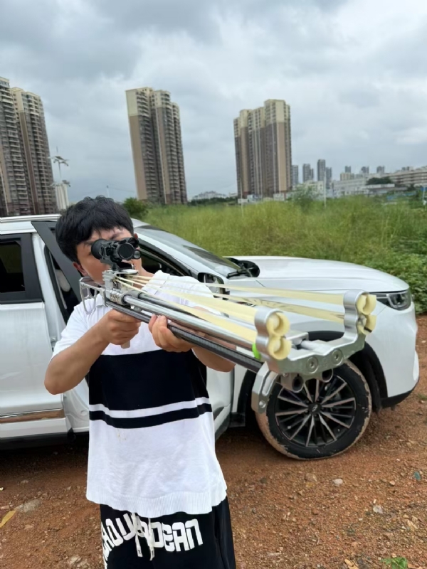 凌其飞的第一张照片--珠海相亲服务中心