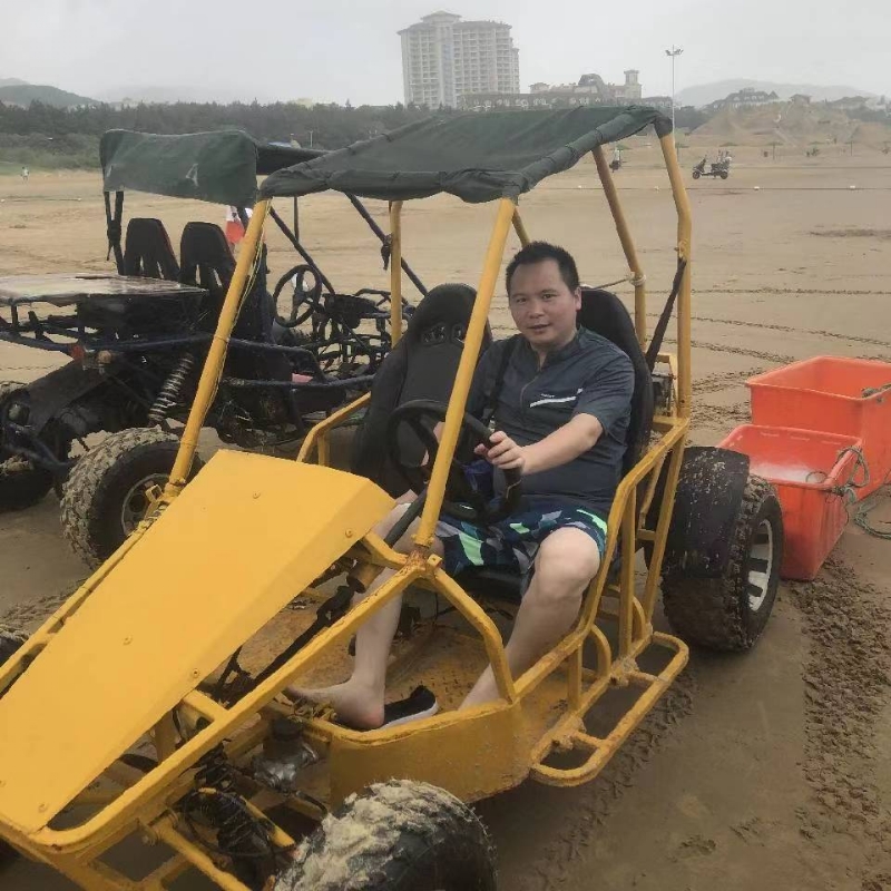 向前的第一张照片--珠海相亲服务中心