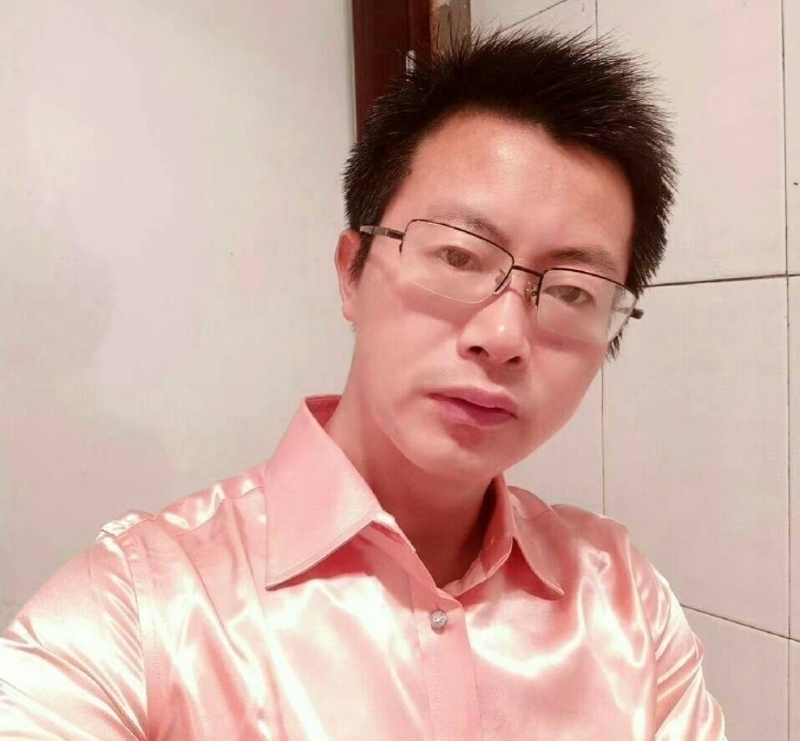 亮亮的第一张照片--珠海相亲服务中心