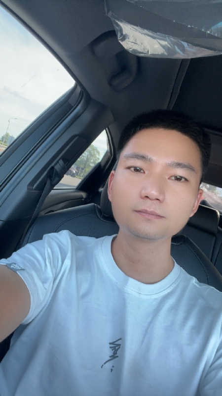 小江的第三张照片--珠海相亲服务中心