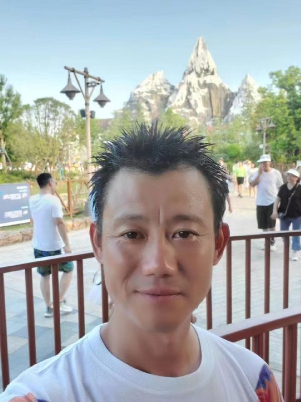 艾氏涂料博的第一张照片--珠海相亲服务中心