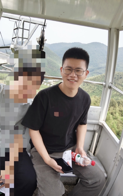 奔奔笨笨的第一张照片--珠海相亲服务中心